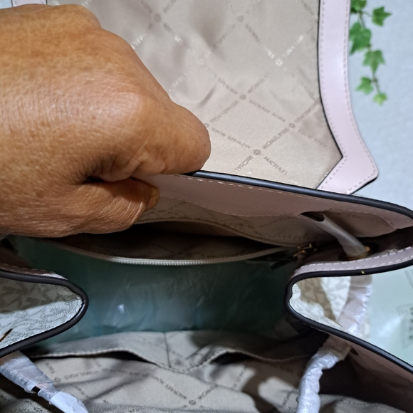 Michael Kors  Women backpack   crema New - Picture 6 of 12